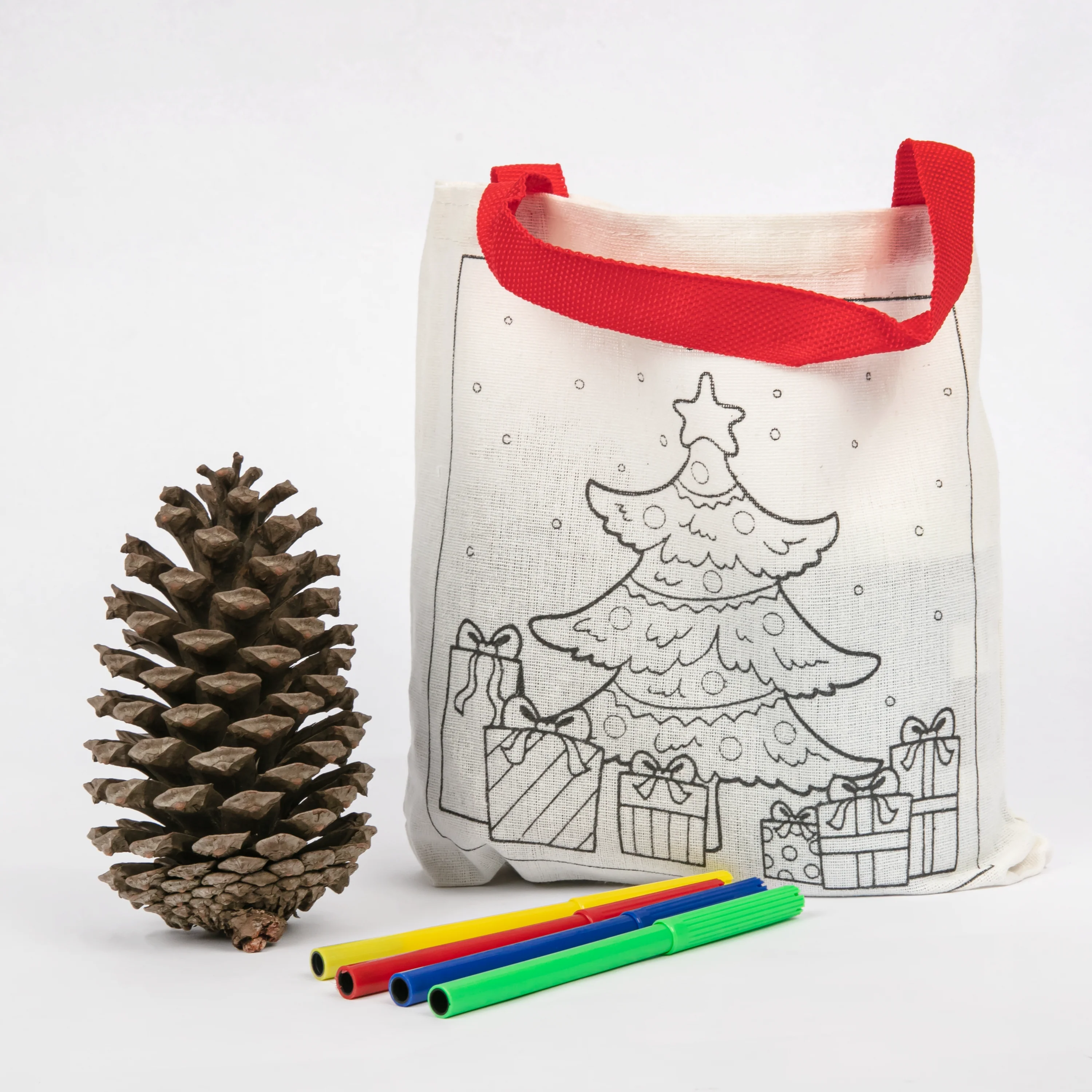 Art Star Christmas Colour Your Own Christmas Tree Bag 4 Markers Included - Image 3