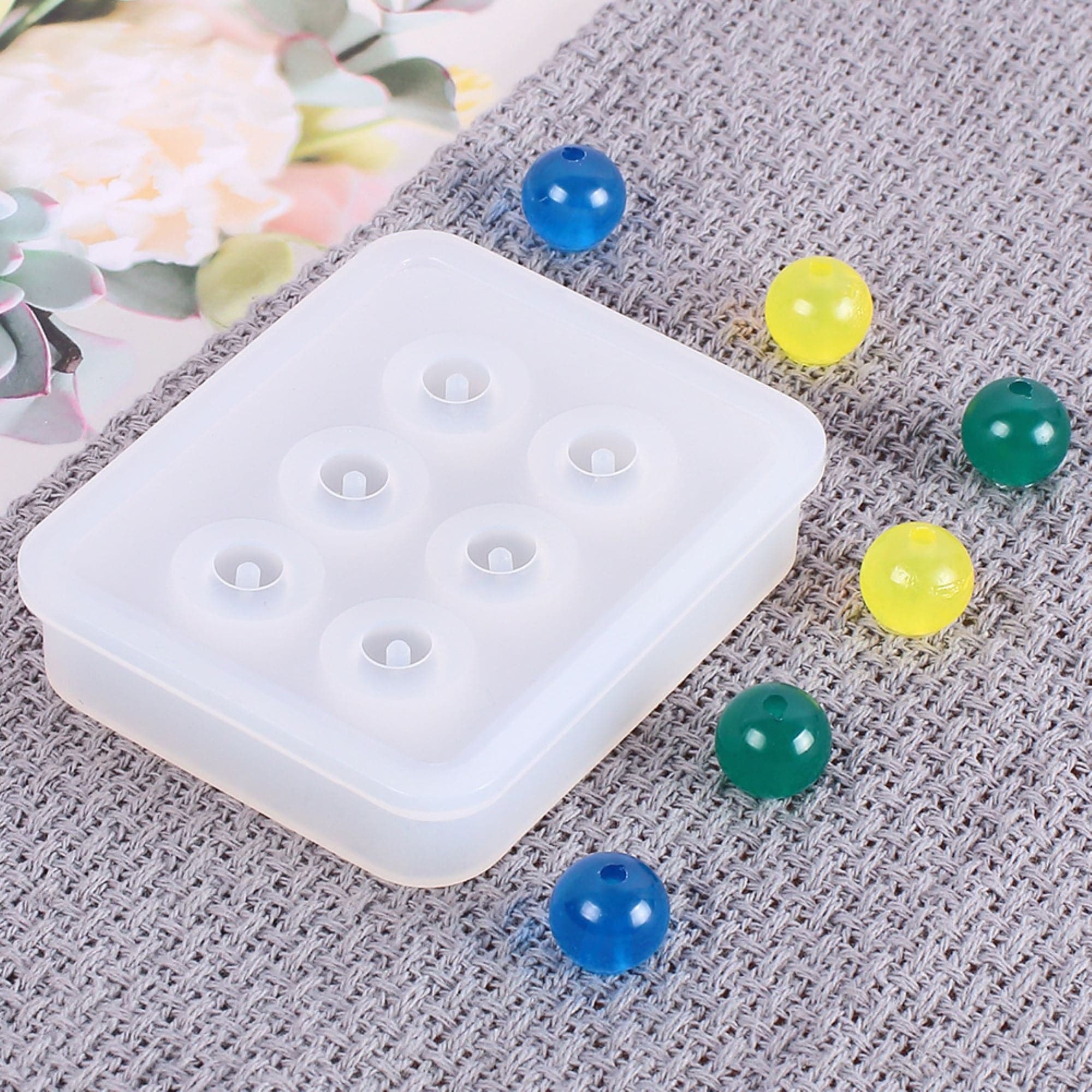 Urban Crafter Silicone Mould Beads 7.2x5.9x1.5cm - Image 2